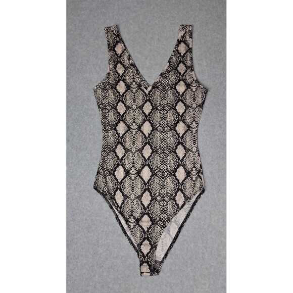 Gianni Bini Tops - GB Gianni Bini Sleeveless Bodysuit Womems XS Snakeskin Vneck Festival Rave Glam